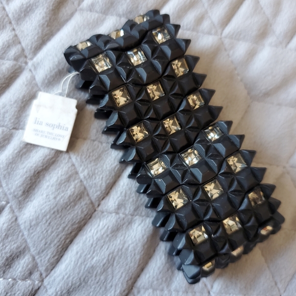 NWT Lia Sophia Bracelet Black and Crystal - Picture 4 of 6